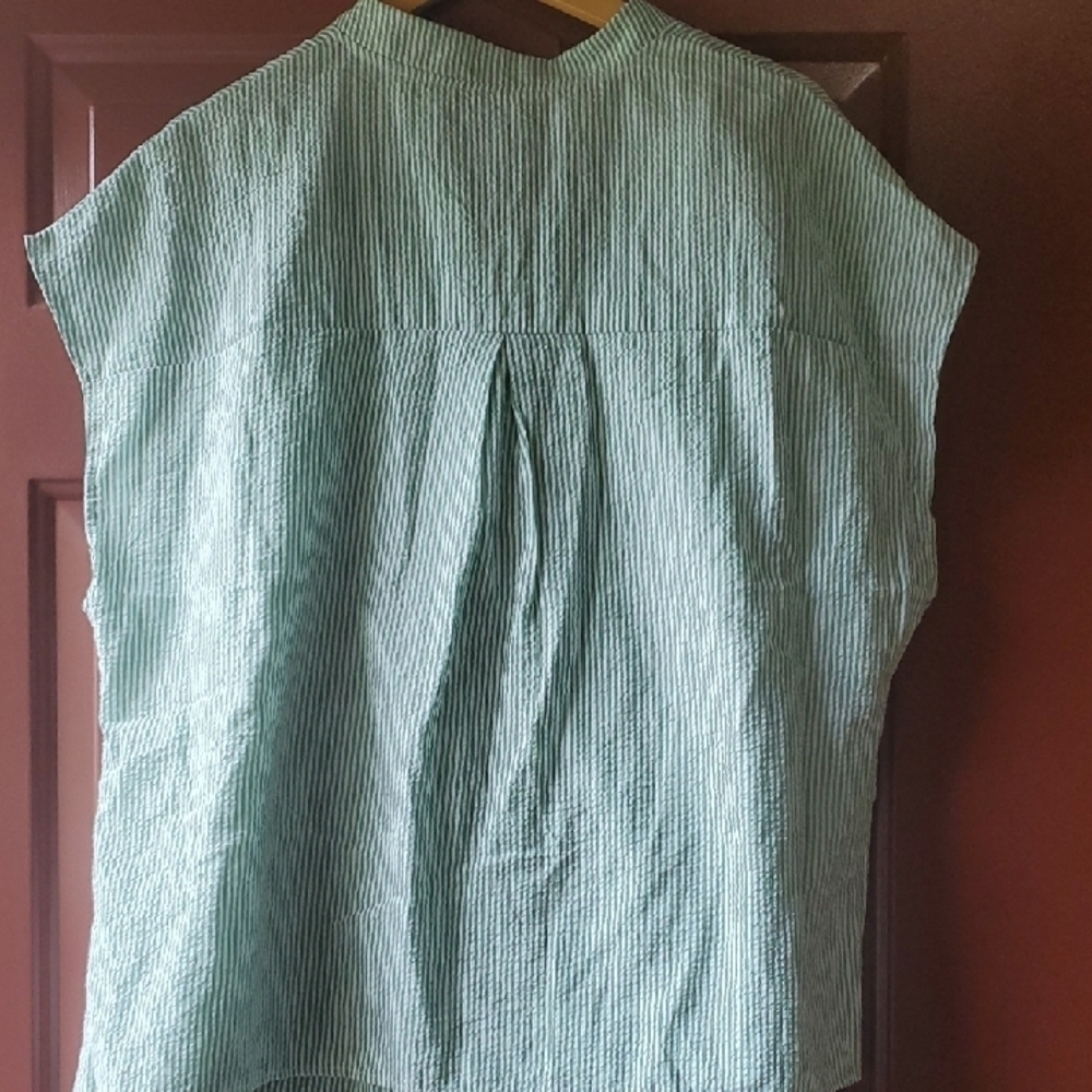 SHEIN Green and White Seersucker  Striped Short Set - Picture 11 of 12